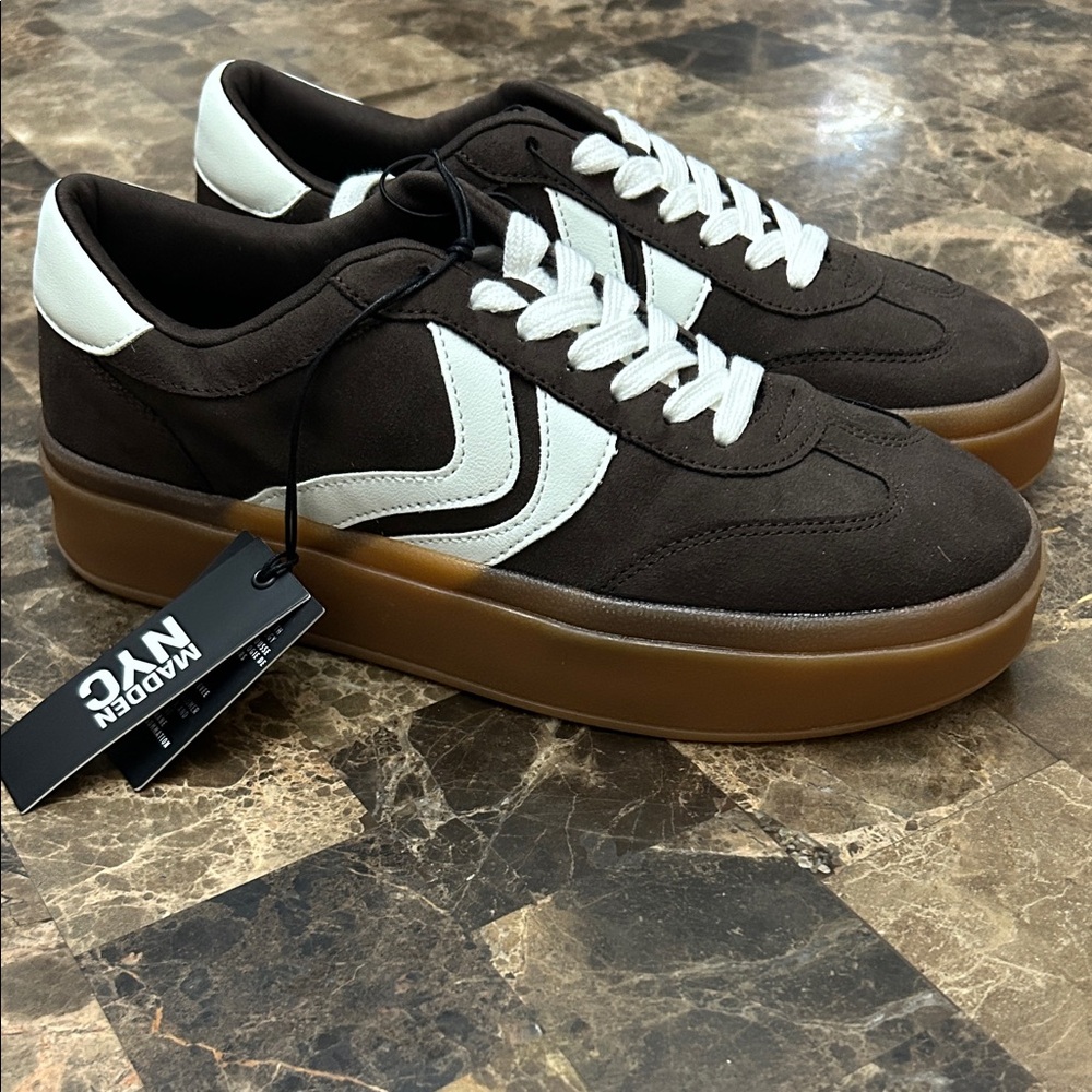 NEW 🆕 Steve Madden NYC Brown Suede Women’s Platform Sneakers size 9